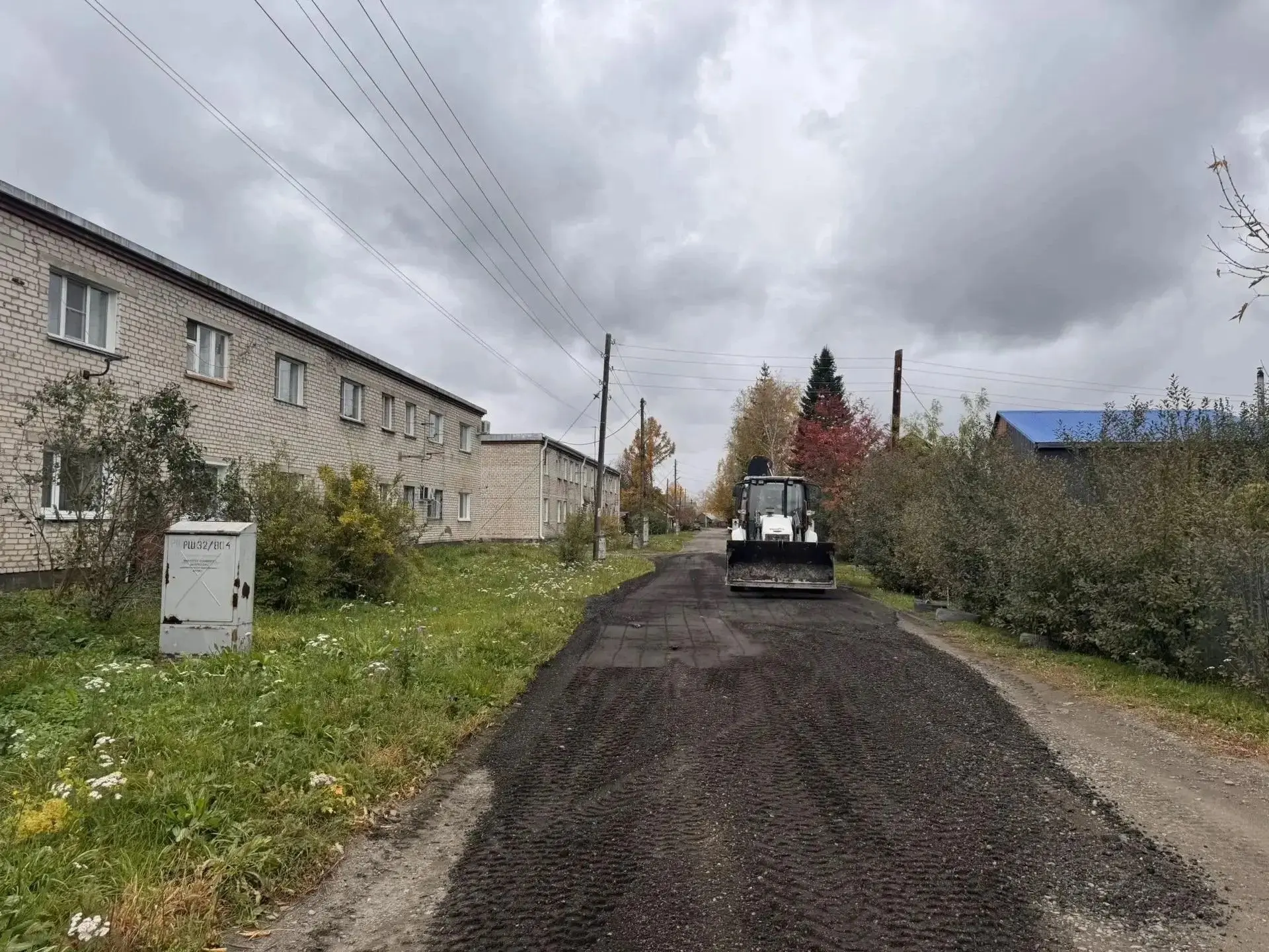✅ В Бийске завершен капитальный ремонт дороги к школе