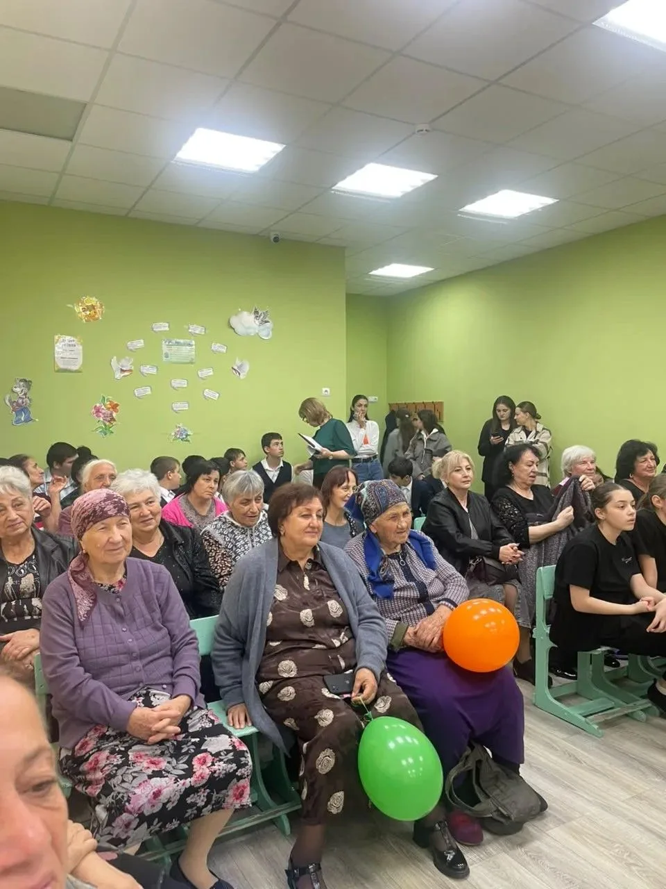 📌Тепло сердец и дань уважения: в Пригородном КЦСОН отметили День пожилого человека