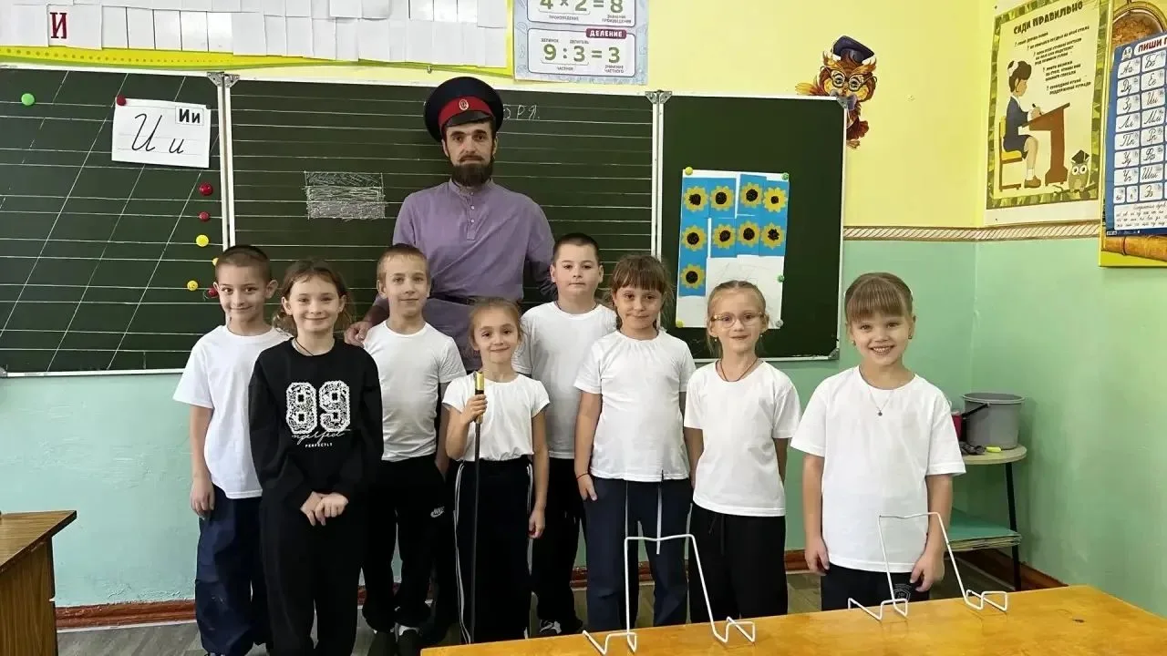 Казачьему роду нет переводу: как учащиеся 1"Б" путешествовали во времени
