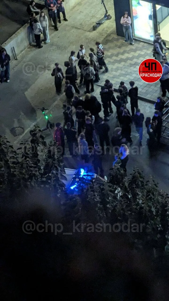 🚨 На Писателя Знаменского в Краснодаре подростки снова устроили потасовку