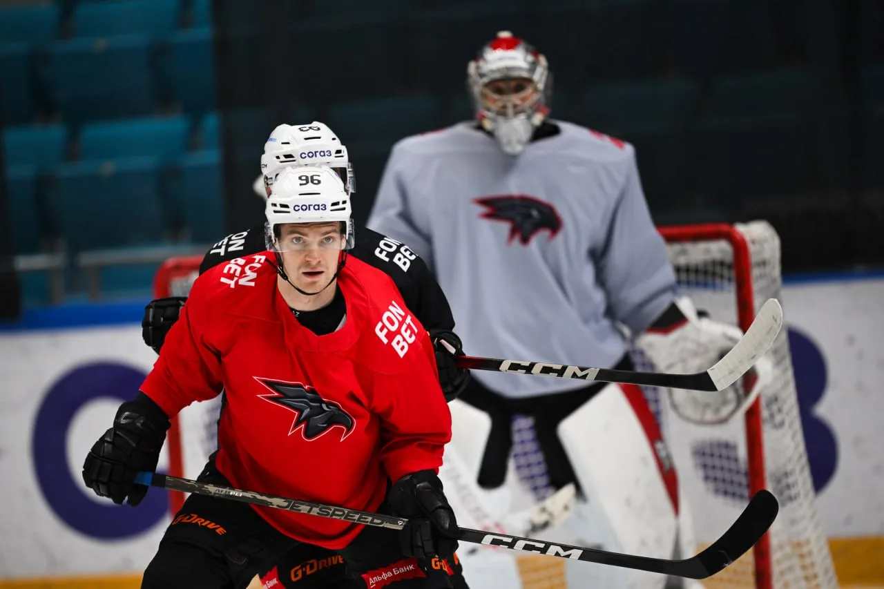 🏒 «Авангард» начал гостевой матч с «Барысом»