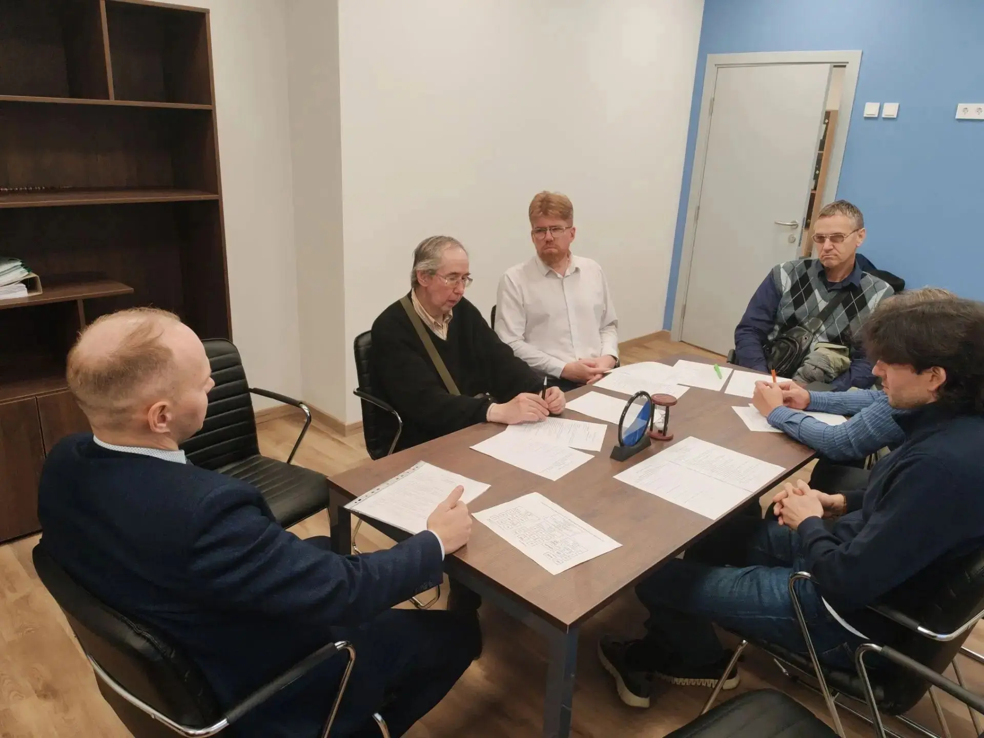 👨‍👧‍👦 В школе №17 состоялось первое заседание Совета отцов в 2026-2027 учебном году!