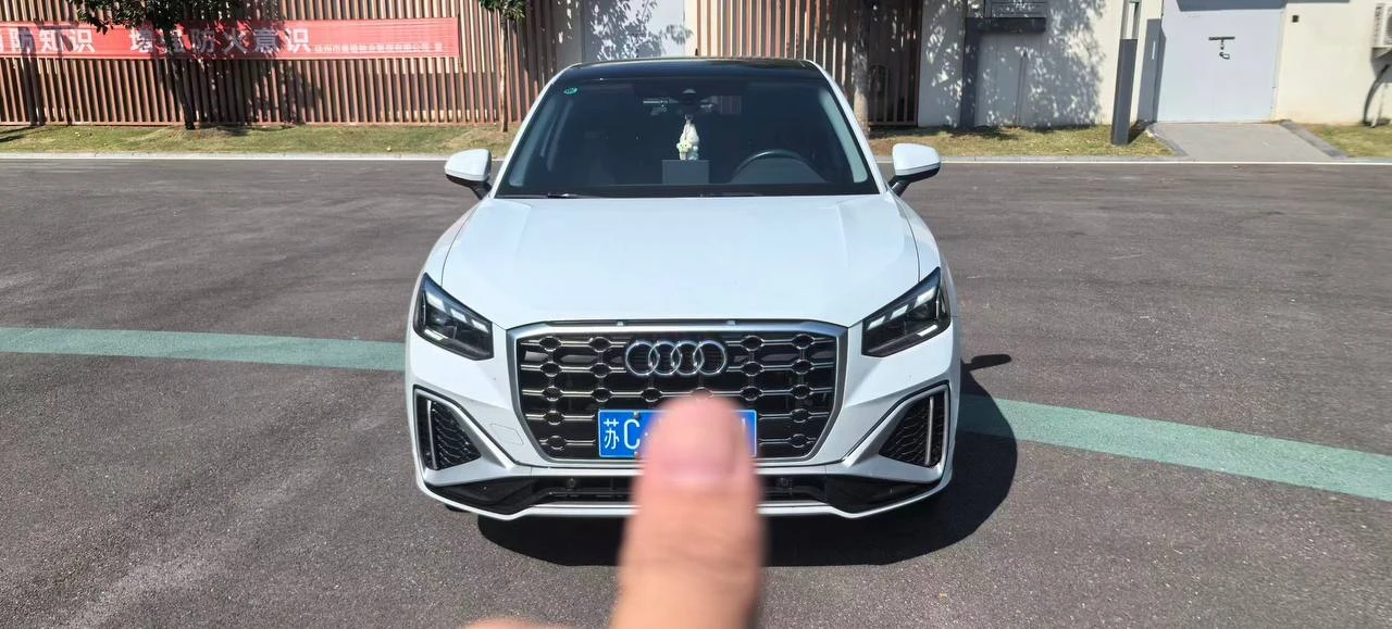 Audi Q2L 2022 150h/p, пробег 26 т.км.