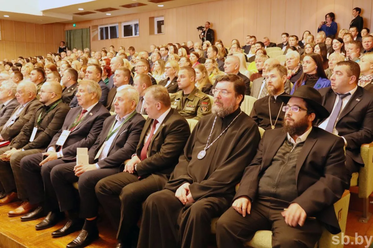 Сегодня, 9 октября, в Бобруйске стартовал XIV Форум городов-побратимов Беларуси и Росси...