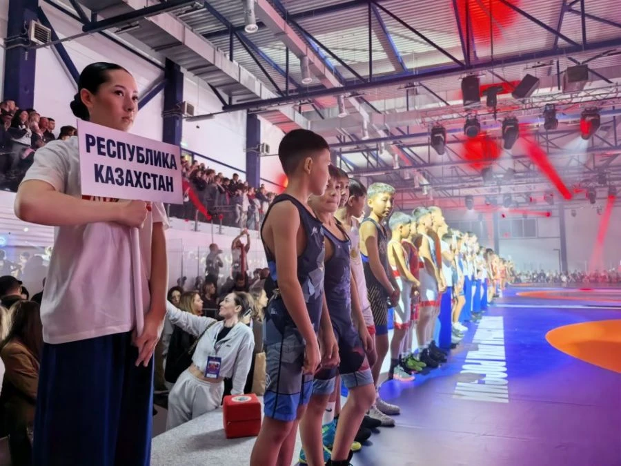 🤼‍♂️ Борцы Алтайского края завоевали 12 медалей на межрегиональном турнире в Рубцовске