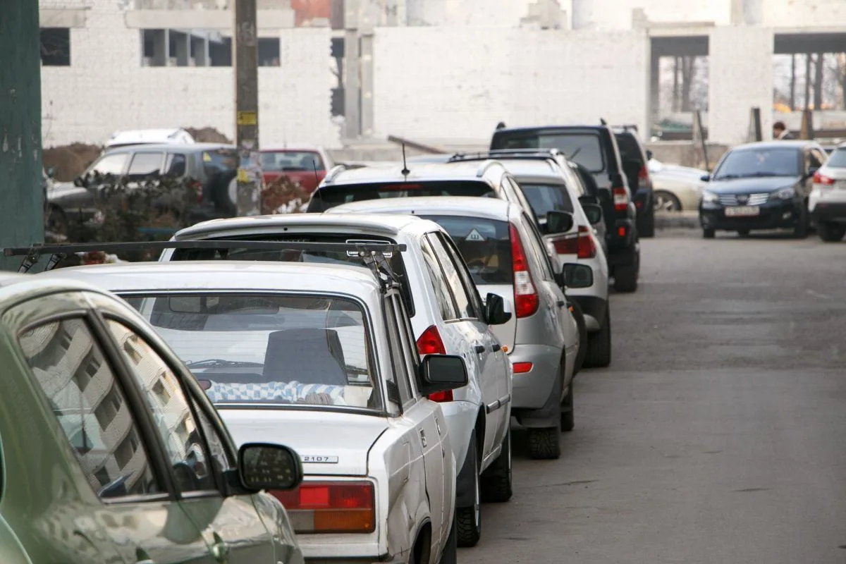 🚗 Выяснилось, сколько авто эвакуировали из-за скрытого номера