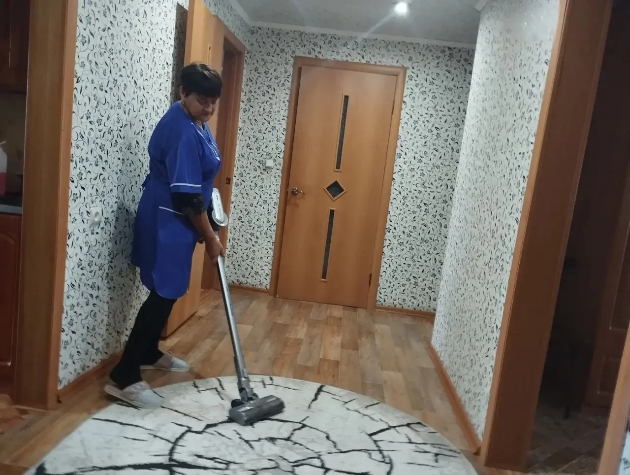 Больше чем уборка: как соцработники помогают пожилым людям