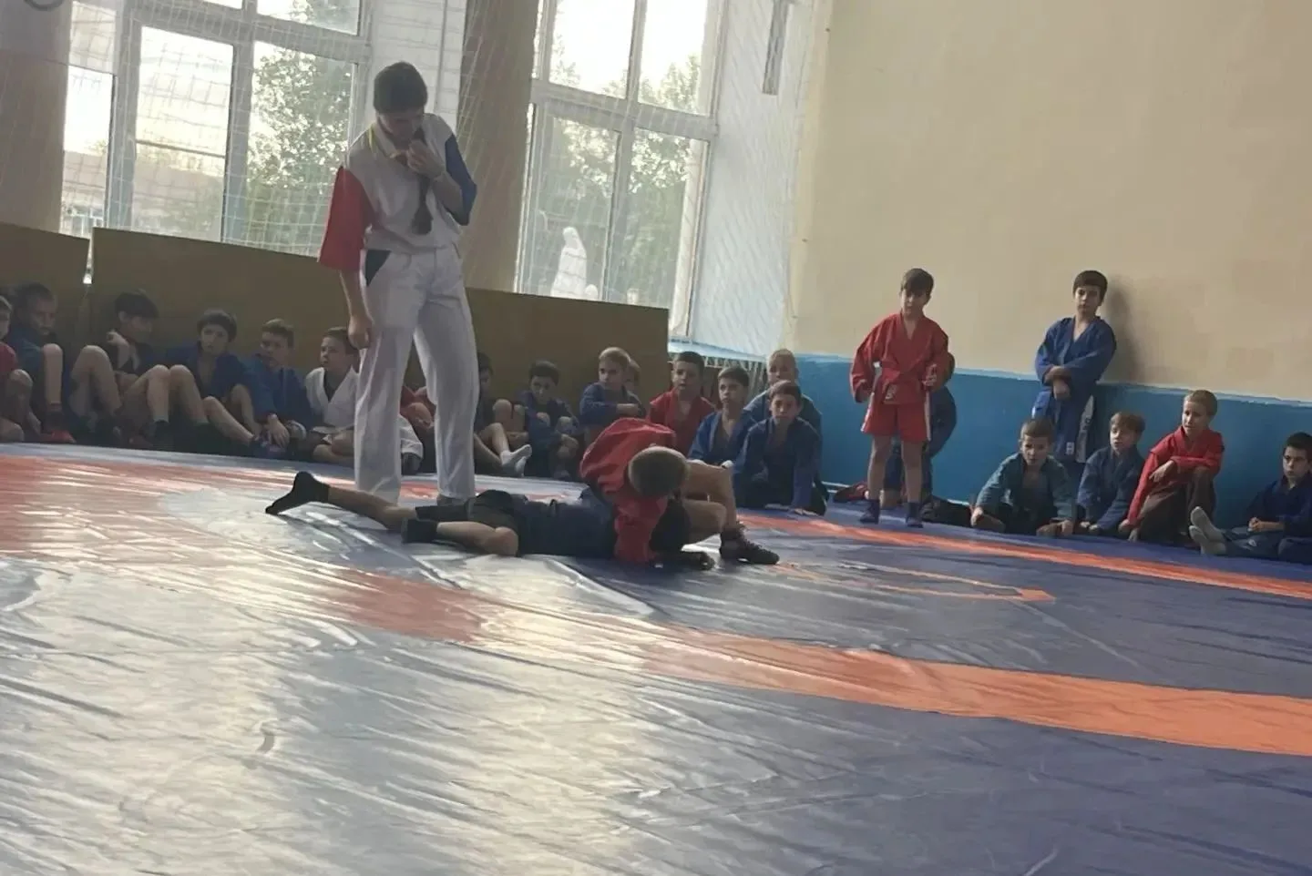 В селе Александровском прошёл муниципальный турнир по самбо, приуроченный к Году единст...