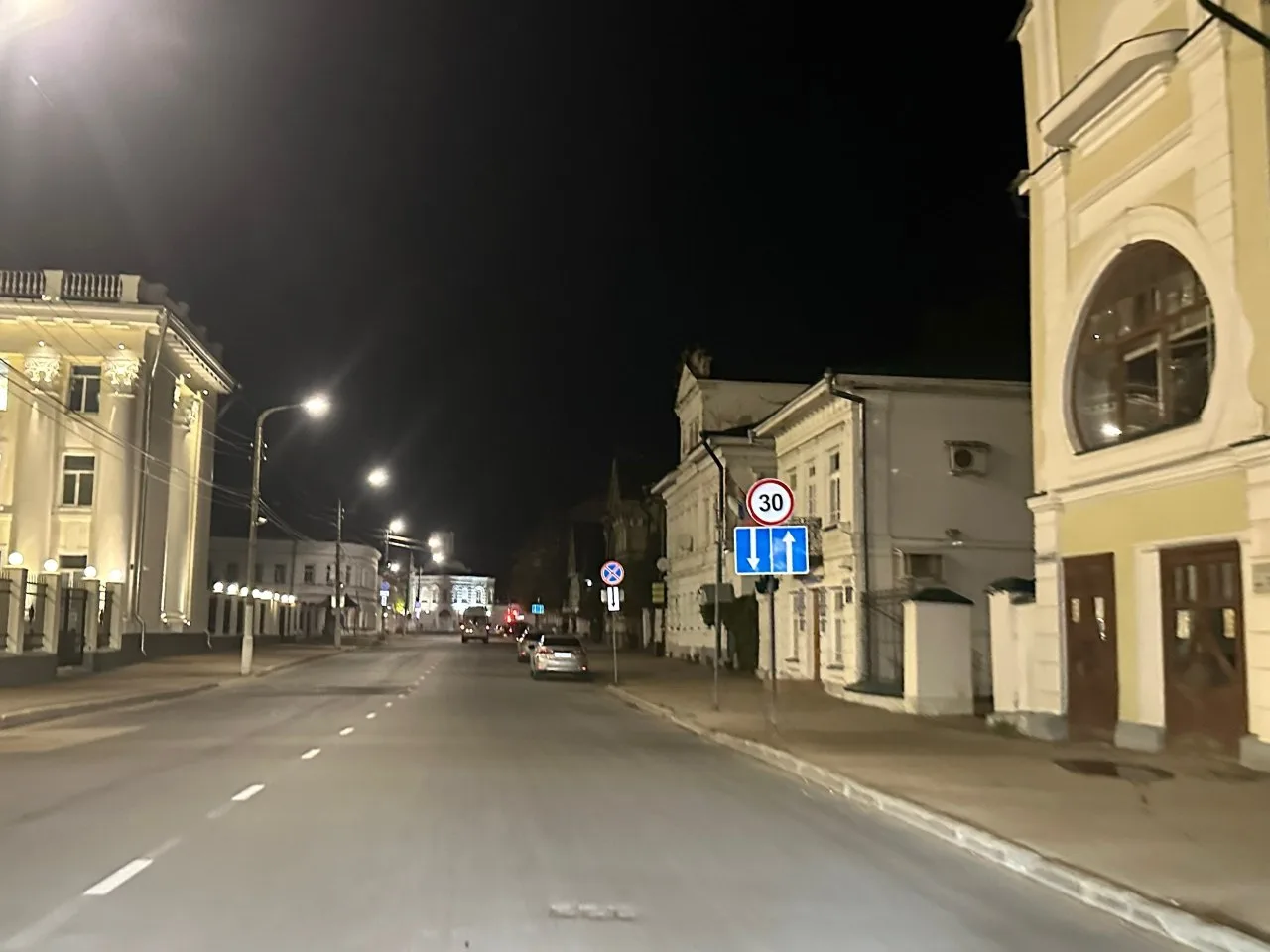 Осторожно, на Симановского 5 повесили камеру на 30(!) км/ч. Словил уже пару штрафов по ...