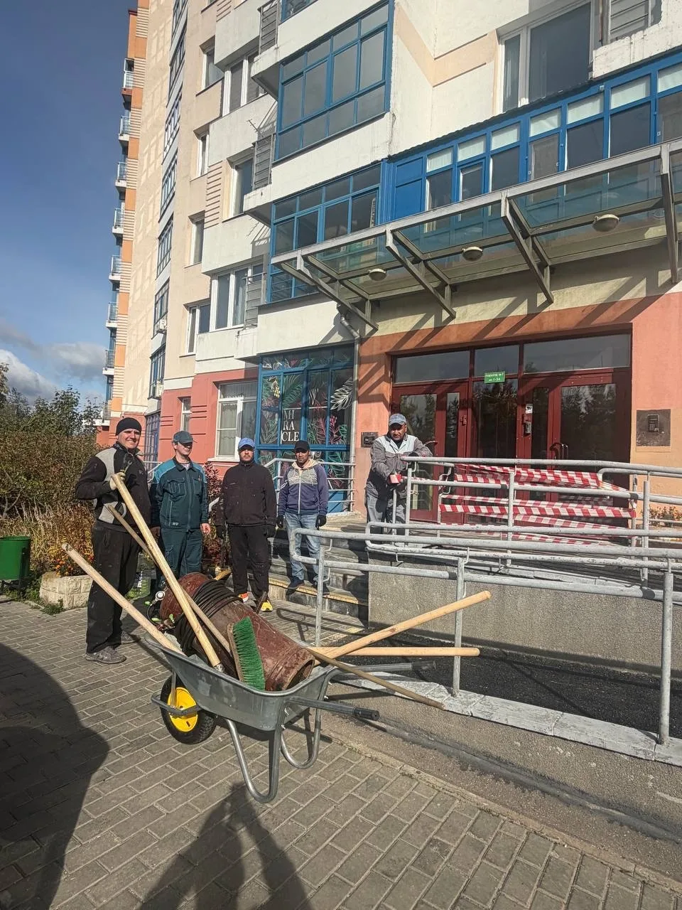 Повышение доступности и безопасность входных групп в Зеленограде.