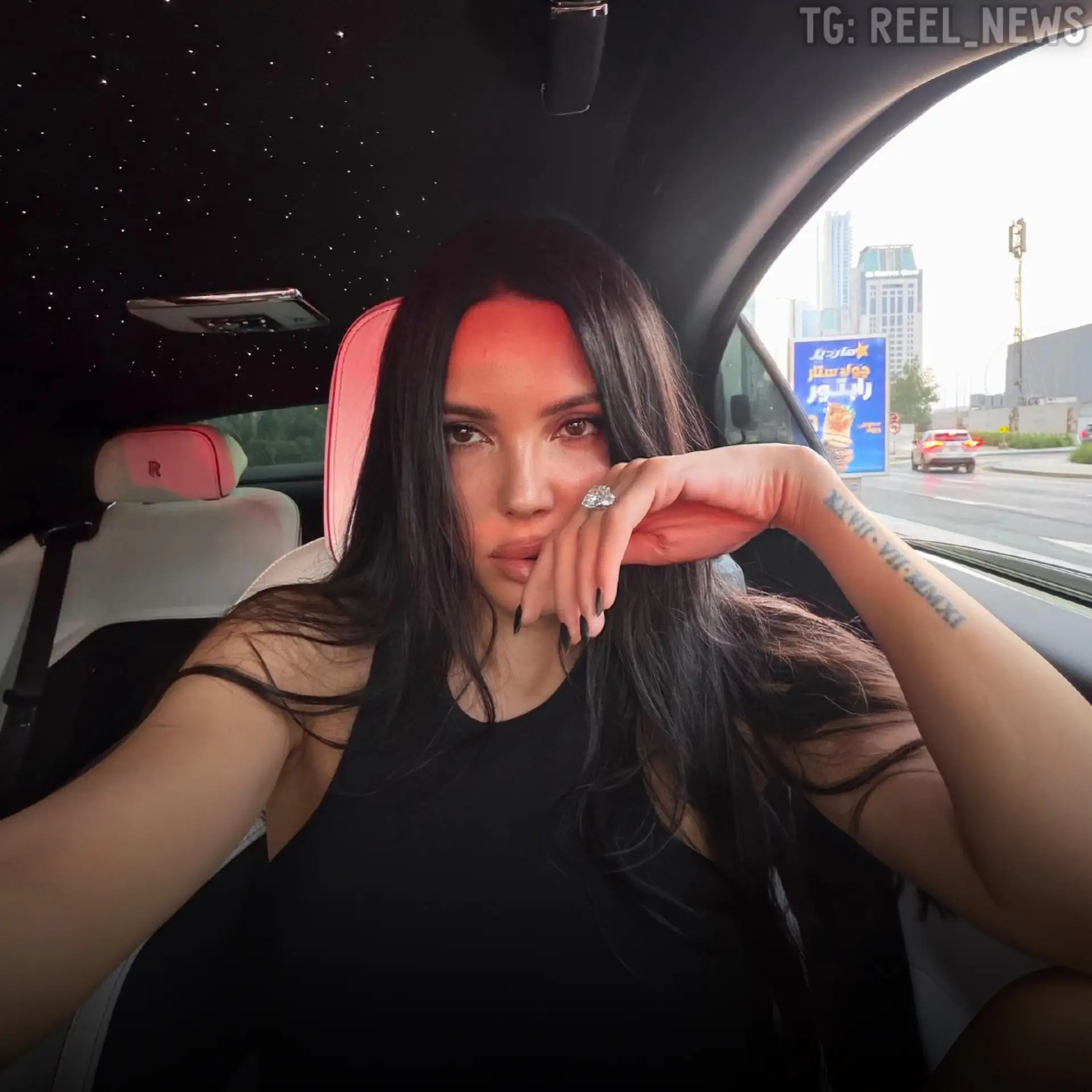 🤔 Оксана Самойлова считает, что ей нужно похудеть — девушка хочет скинуть 3 килограмма.