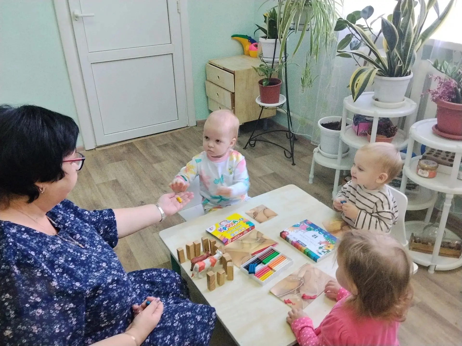 👶Лепка в первой младшей группе - это не столько про идеальный результат, а сколько про...