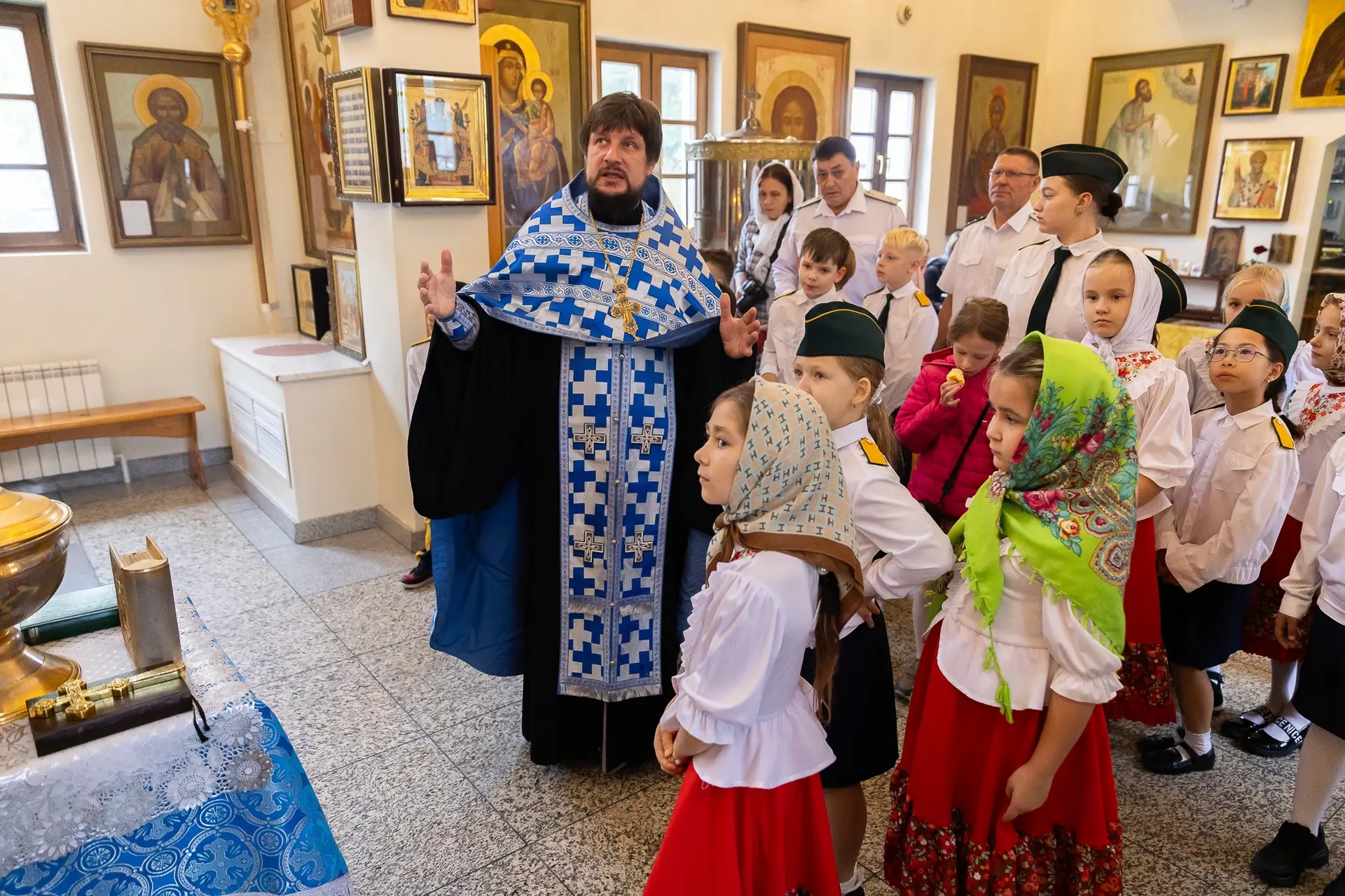 В ПРАЗДНИК ПОКРОВА ДЛЯ ЮНЫХ КАЗАКОВ ЮЖНО-САХАЛИНСКА ПРОВЕЛИ НЕОБЫЧНЫЙ УРОК