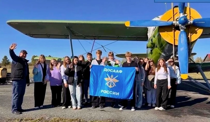 ✈ Курс на будущее: как каргапольские школьники покоряли авиационный центр «Логовушка»