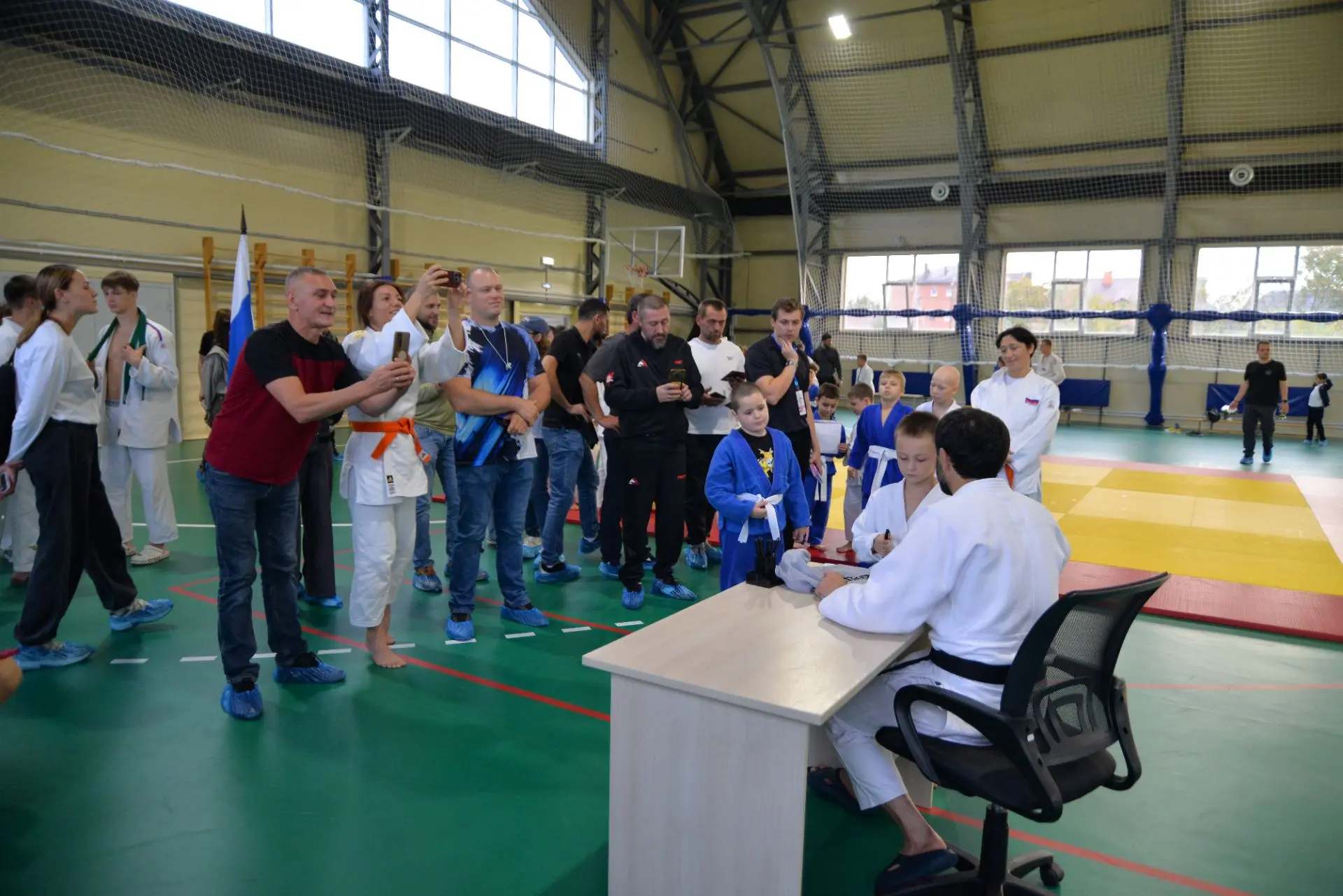 В Физкультурно-оздоровительном комплексе на ул. Сиреневой состоялось поистине уникально...