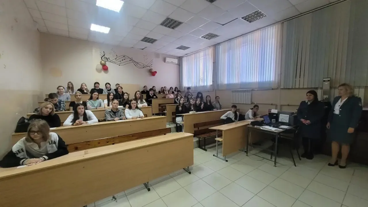 15 октября состоялся урок по Финансовой грамотности, в котором приняли учащиеся 10-х кл...