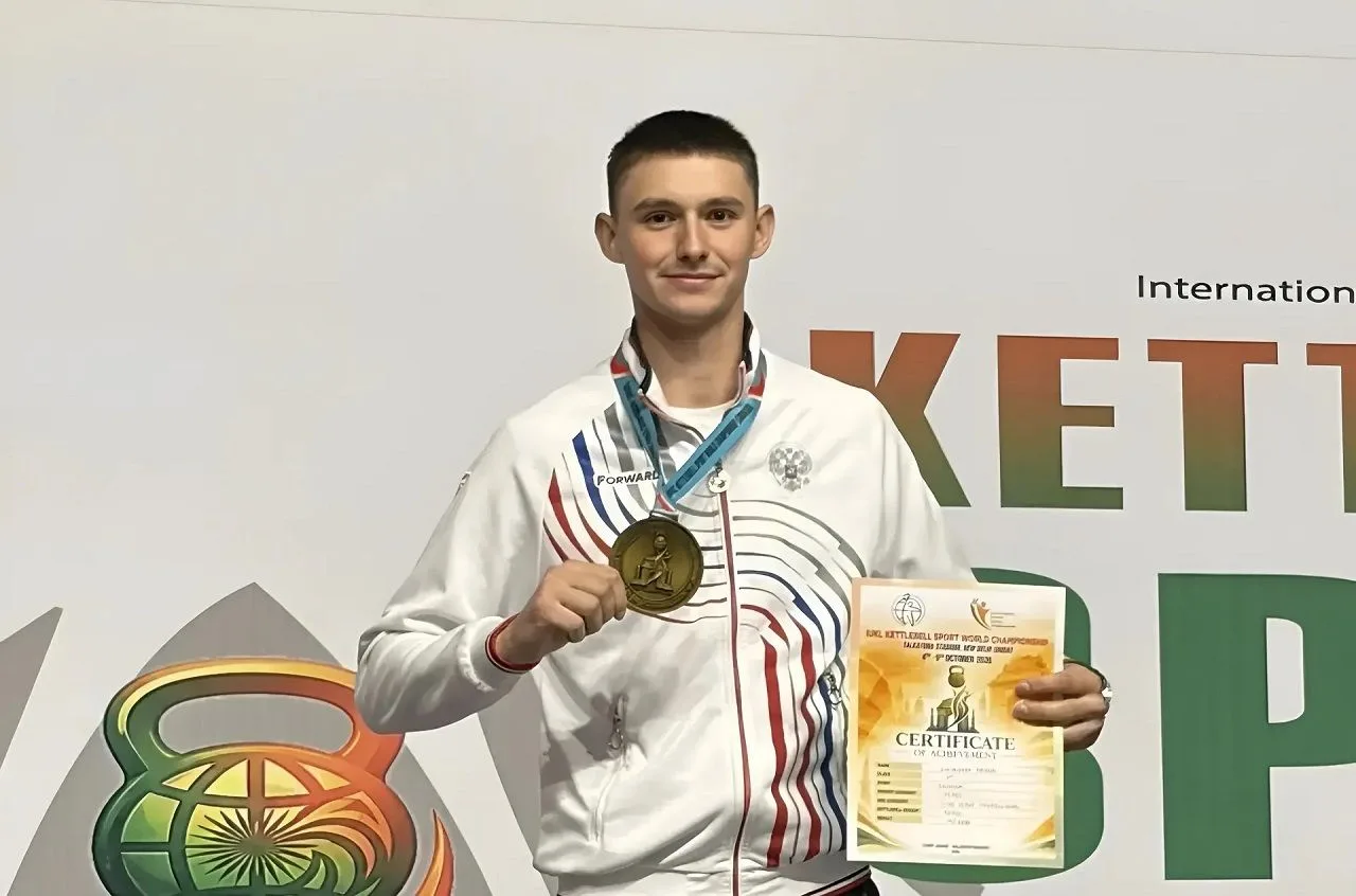 🥇🥇 Фёдор Жибинов из Хакасии — двукратный чемпион мира по гиревому спорту!