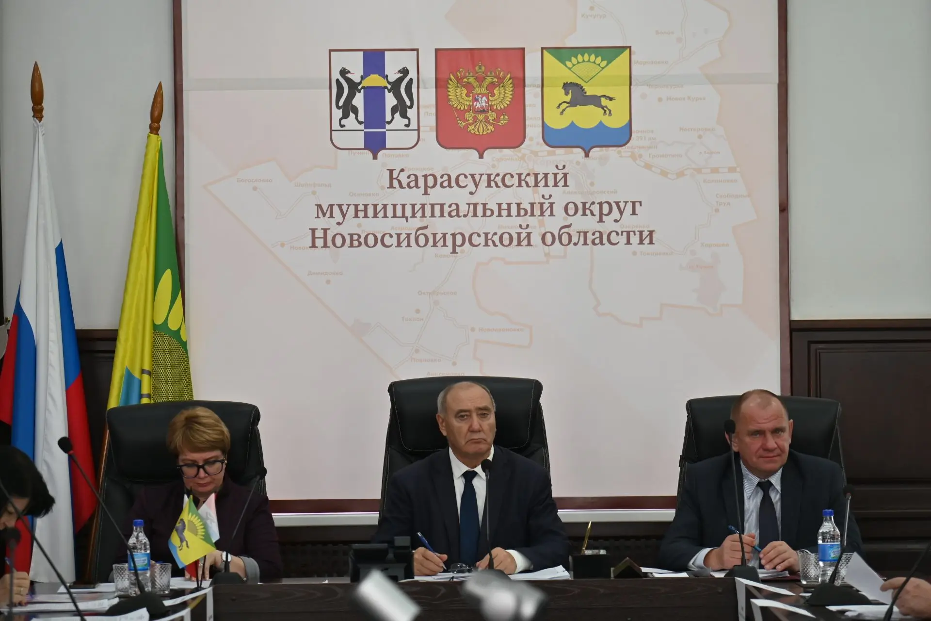Состоялась двадцать первая сессия Совета депутатов Карасукского муниципального округа