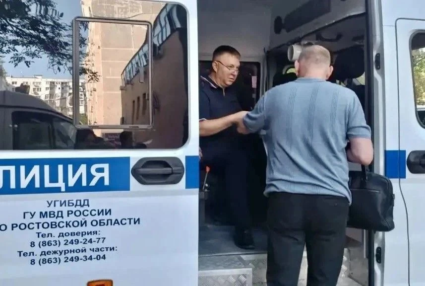 🚔 Мобильные приемные полиции работают для помощи пострадавшим
