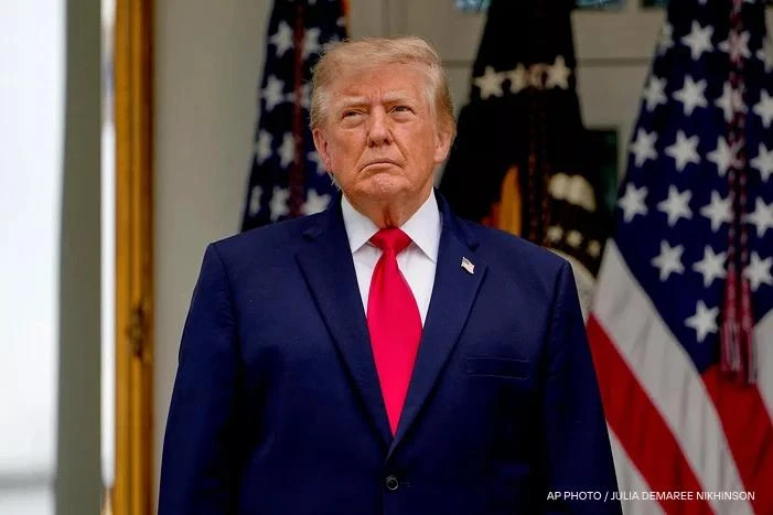 ❗️ Зеленский уничтожил Украину, заявил Трамп.