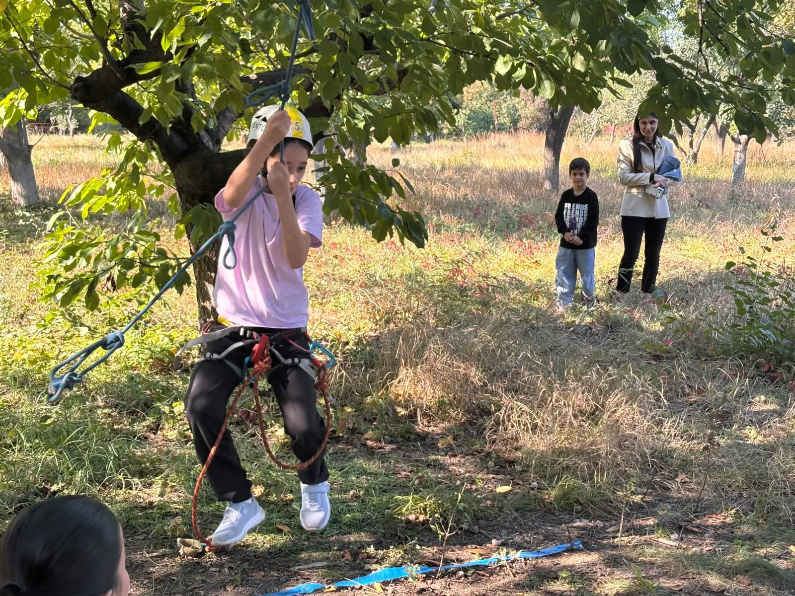 🏕️ Команда нашей школы — на туристских соревнованиях!