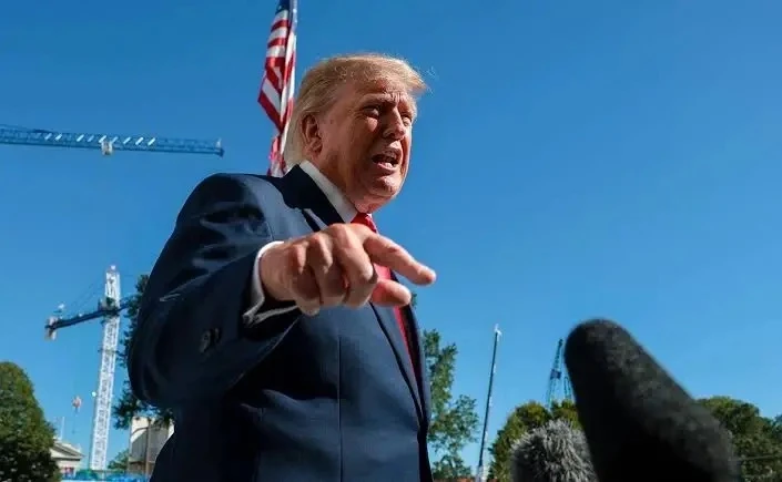 Украине пора назначить нового лидера — Трамп.