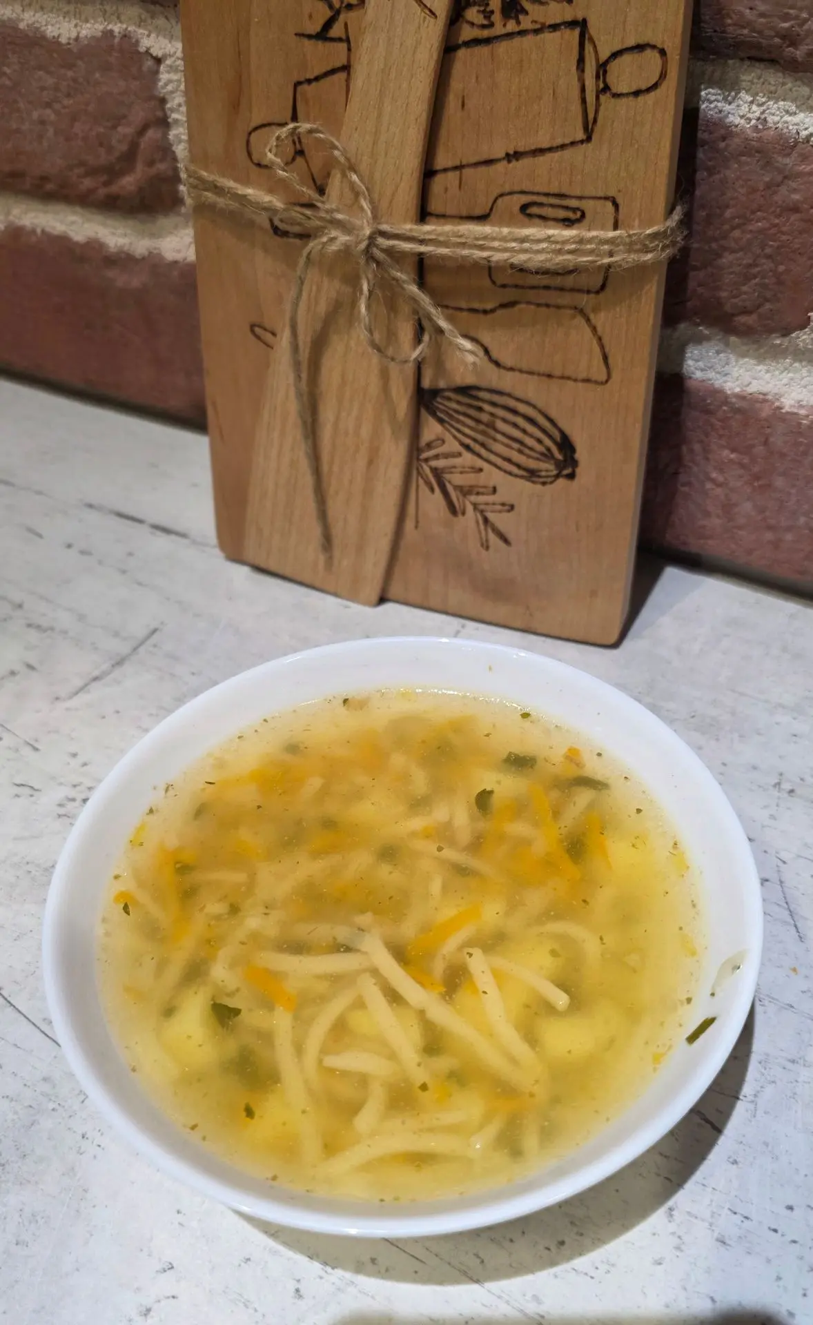 Приготовила ужин, салат ещё из домашних 🍅 .