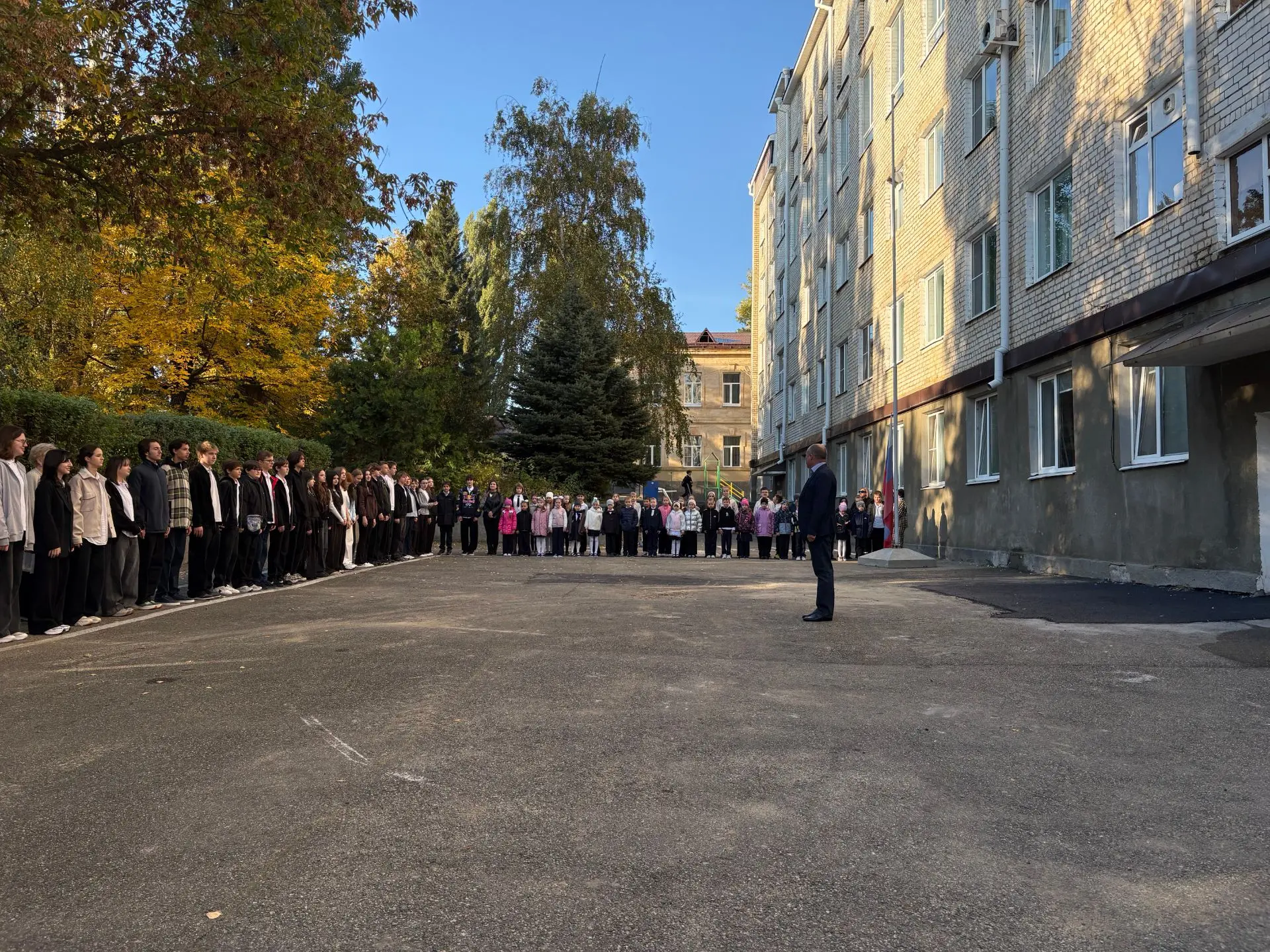 🇷🇺 В нашей школе 12 октября прошли важные мероприятия!