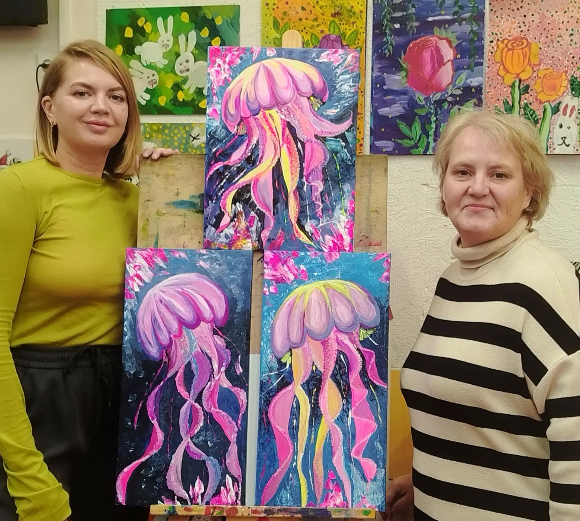 Сегодня мы в Изостудии нарисовали "Медузу".