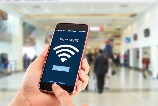Интернет теперь ближе: +7 новых зон Wi-Fi в Гатчинском округе! 📶