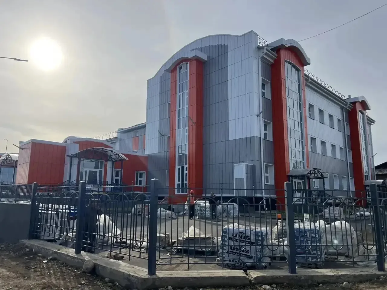 На днях побывал в селе Курумкан зампред Правительства РБ Е. А. Коркин, с рабочим визито...