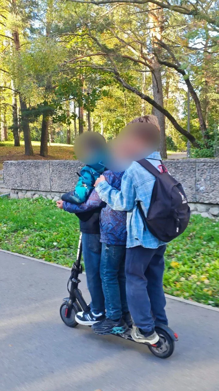 Юрен плачет, не ездите по двое - сломаются. А тут вон один из самых дешевых и ниче, спр...