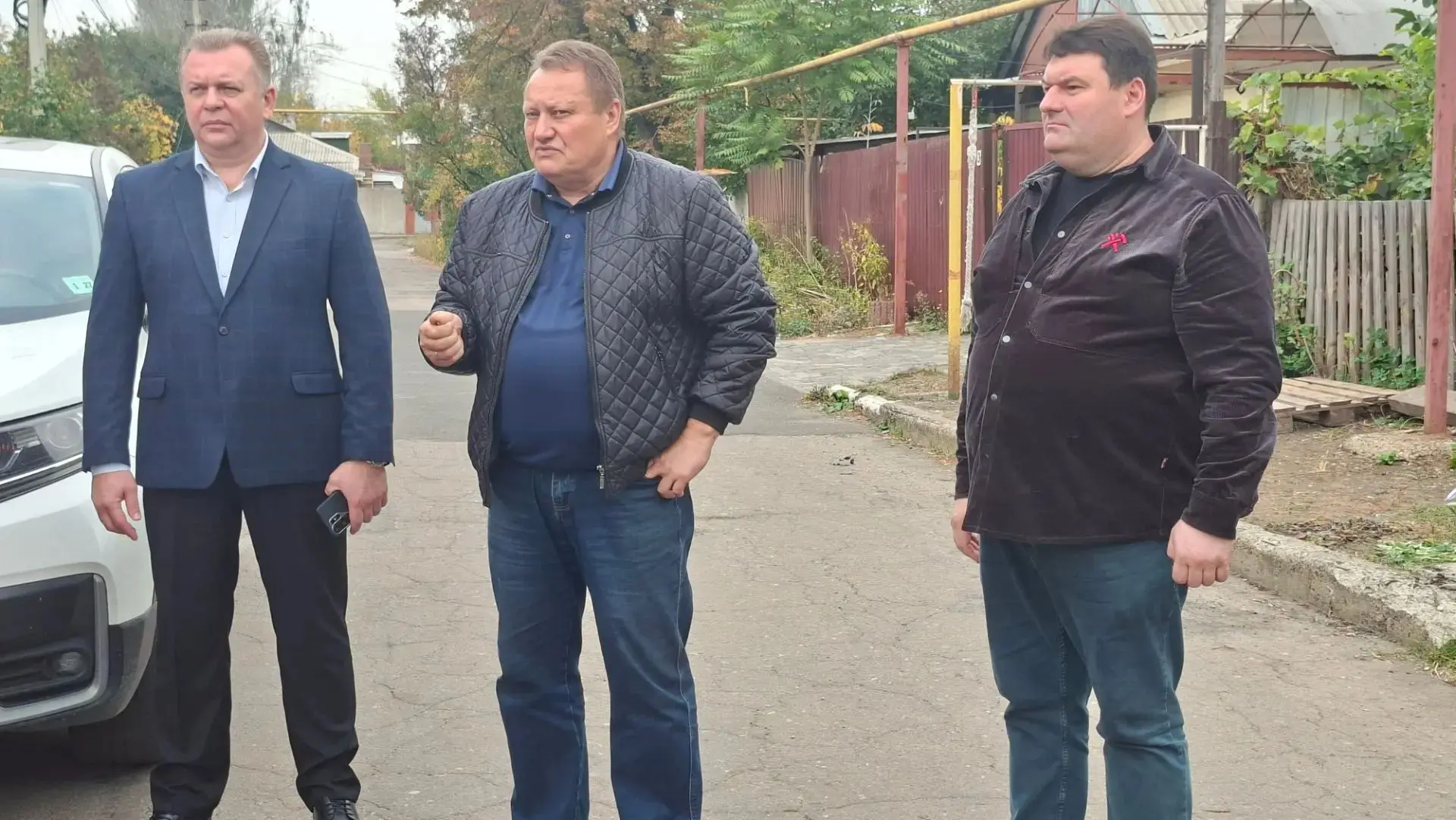 Сегодня принял участие в сходе граждан на улице Волновахская.