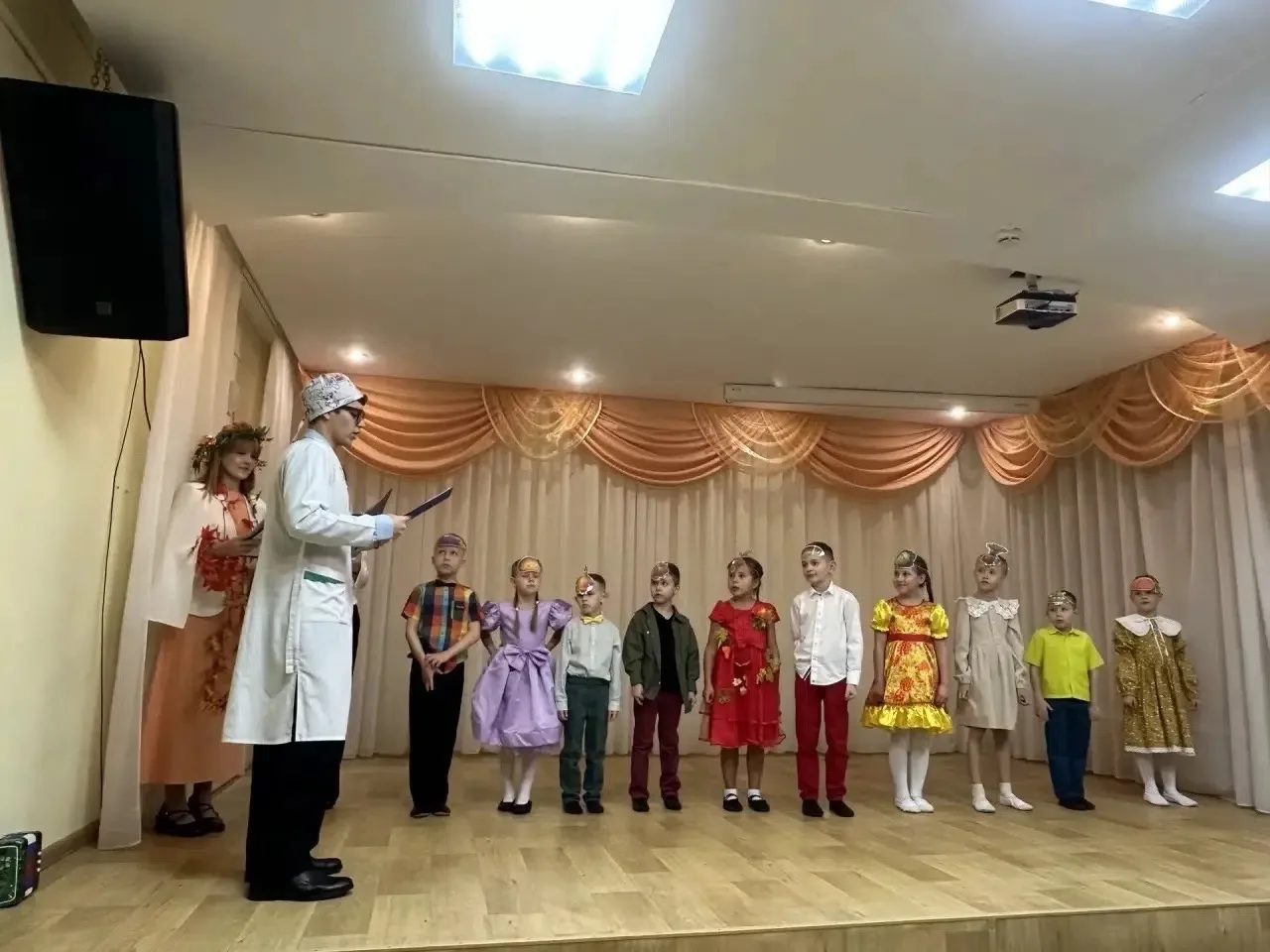 В нашем 1А классе прошел замечательный, яркий и очень теплый праздник — «Праздник  Осен...