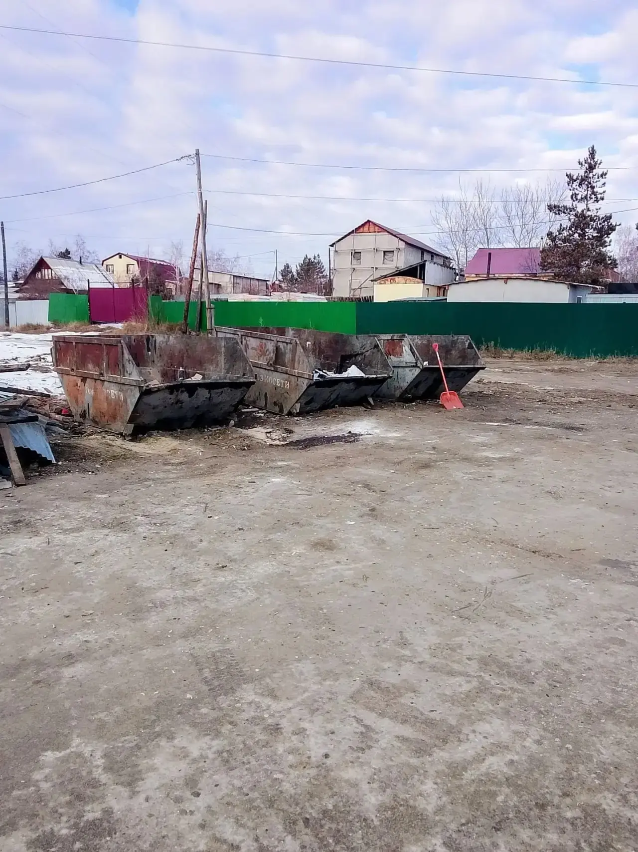 🧹 Ежедневная уборка территорий общественных санитарных точек