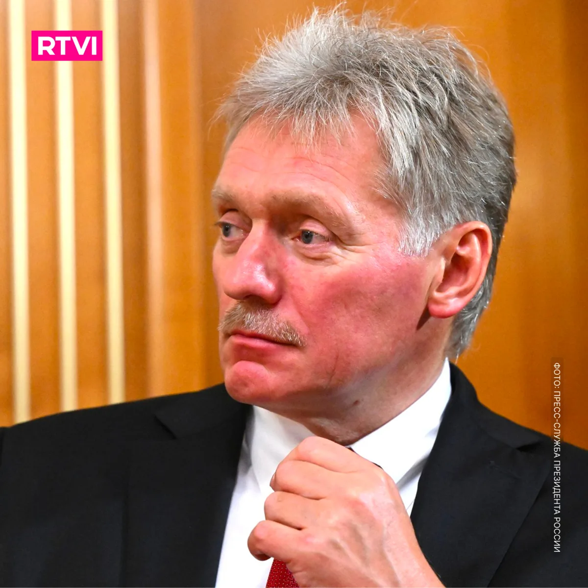 Песков заявил, что российские дипломаты займутся защитой прав задержанного в Черногории...