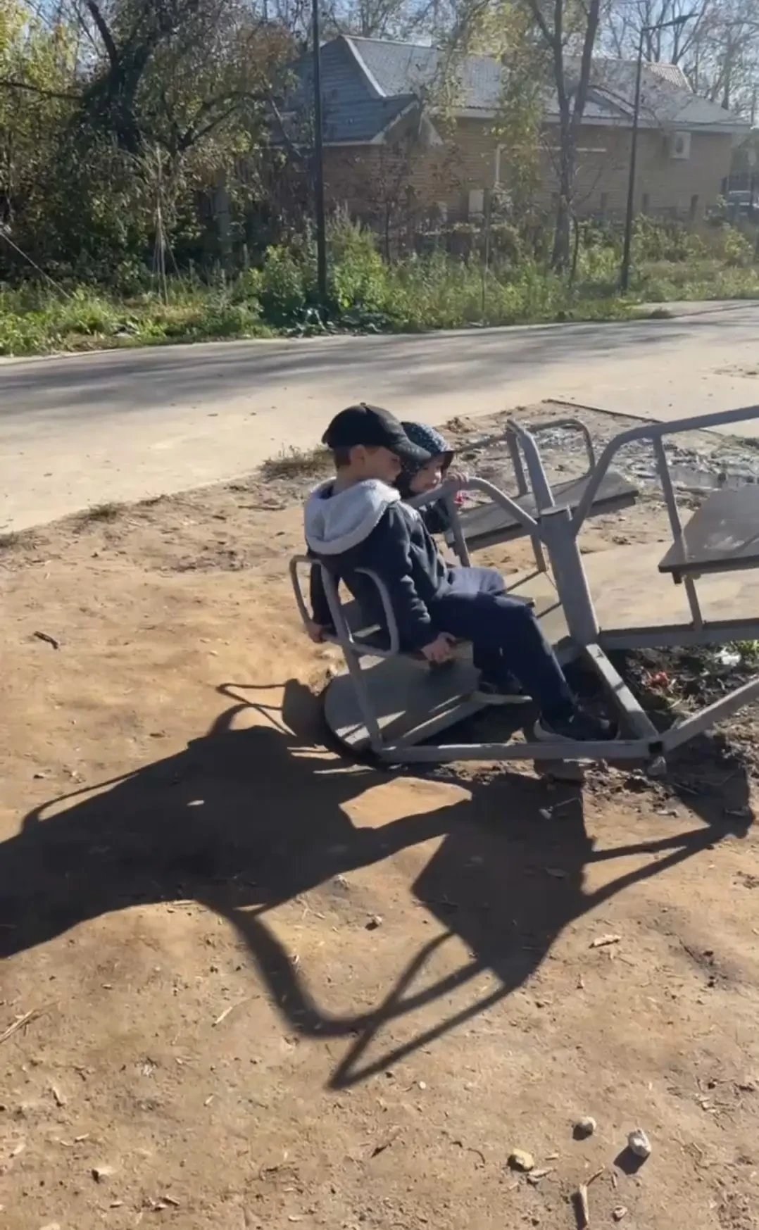 В М. Пикино появилась новая детская площадка