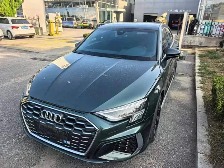 Audi A3 2023 Facelift Sportback 35 TFSI Fashion Sporty Model