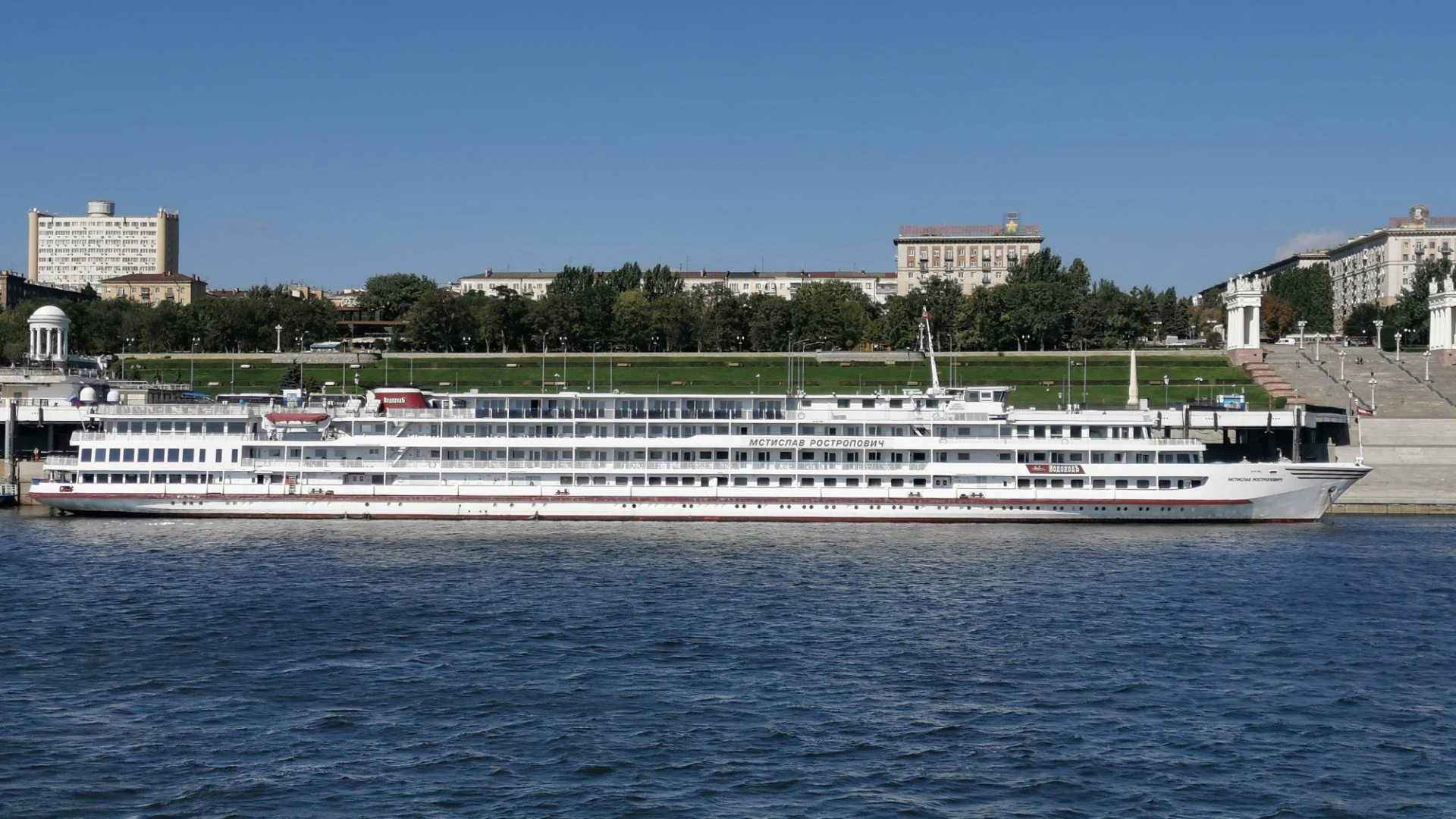 В 2027 году отправляемся в круиз на теплоходе ⛴ "Мстислав Ростропович" (проект 92-016 -...