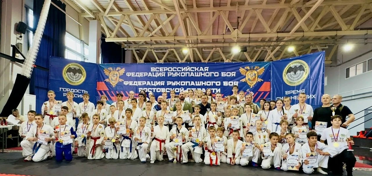 Пять медалей в личном зачете и «бронзу» - в командном завоевали целинские рукопашники в...