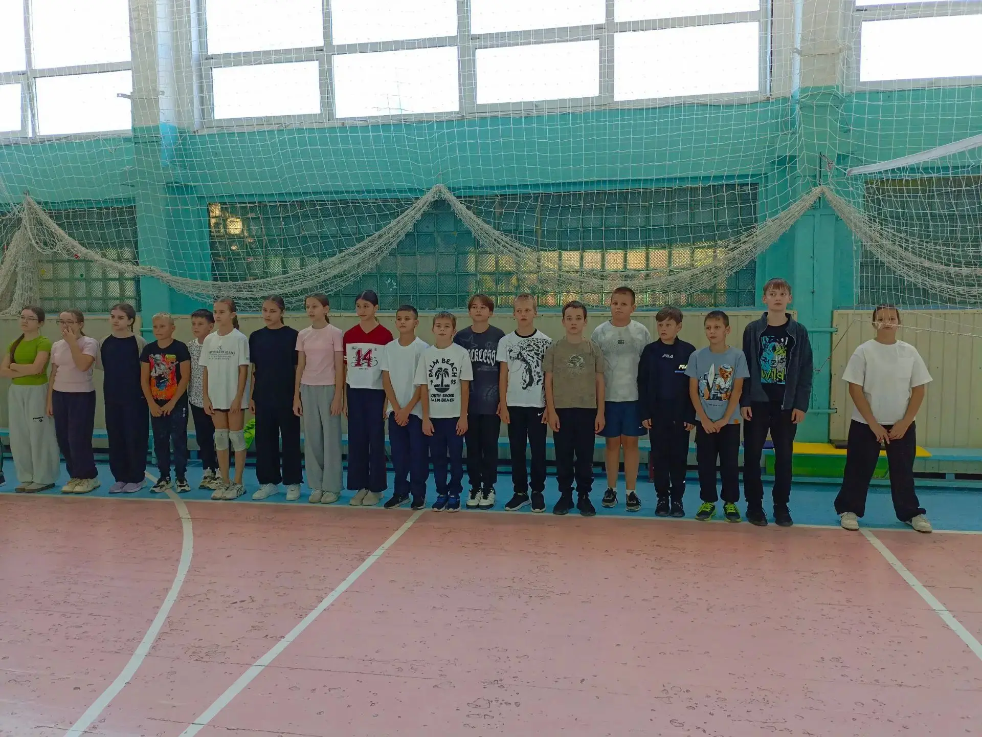 🏐 Сегодня прошли соревнования по пионерболу среди 5а, 5б и 5в классов!