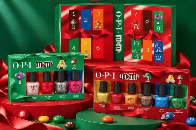 Посмотрите, какая интересная рекламная кампания вышла у OPI x M&M’S Holiday 2026 😍✨