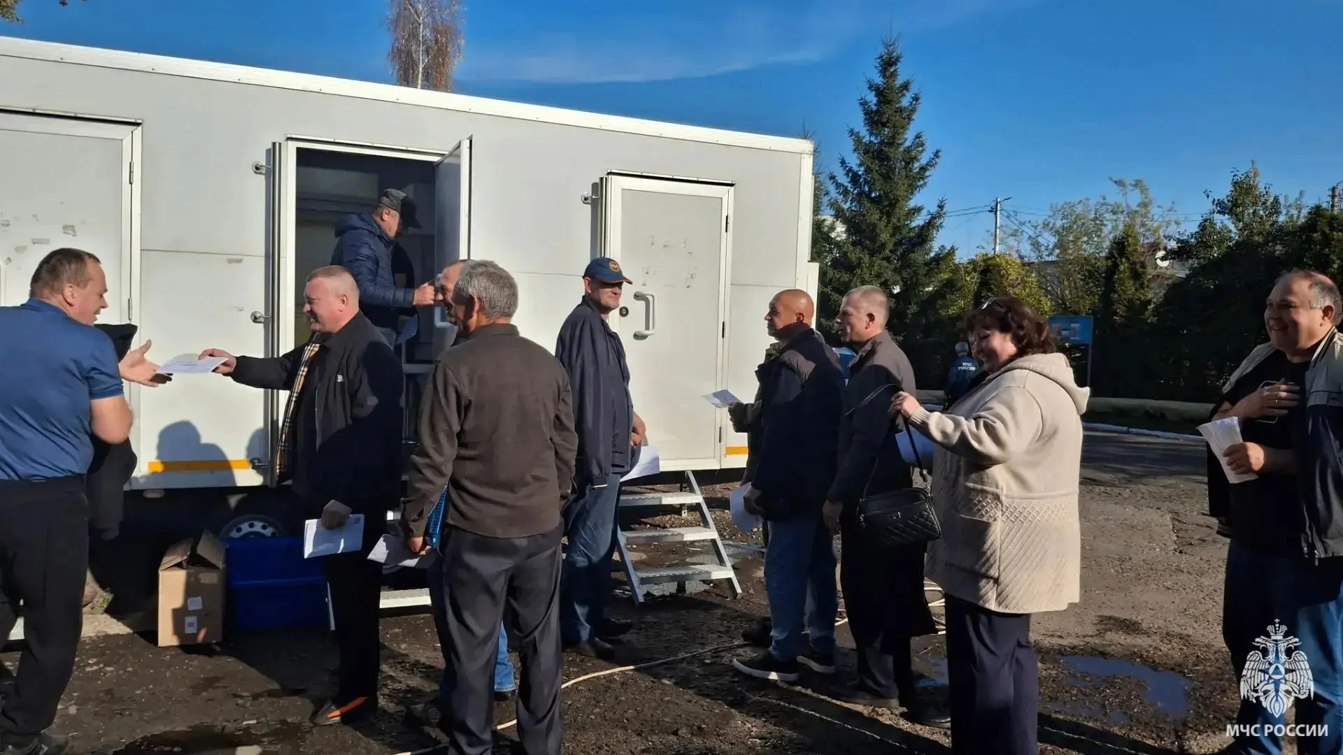 Сотрудники МЧС России проходят ежегодный медицинский осмотр