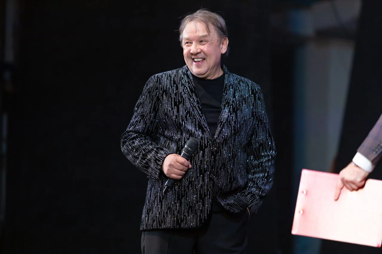 🕺 Евгений Шашков приглашает на танцплощадку