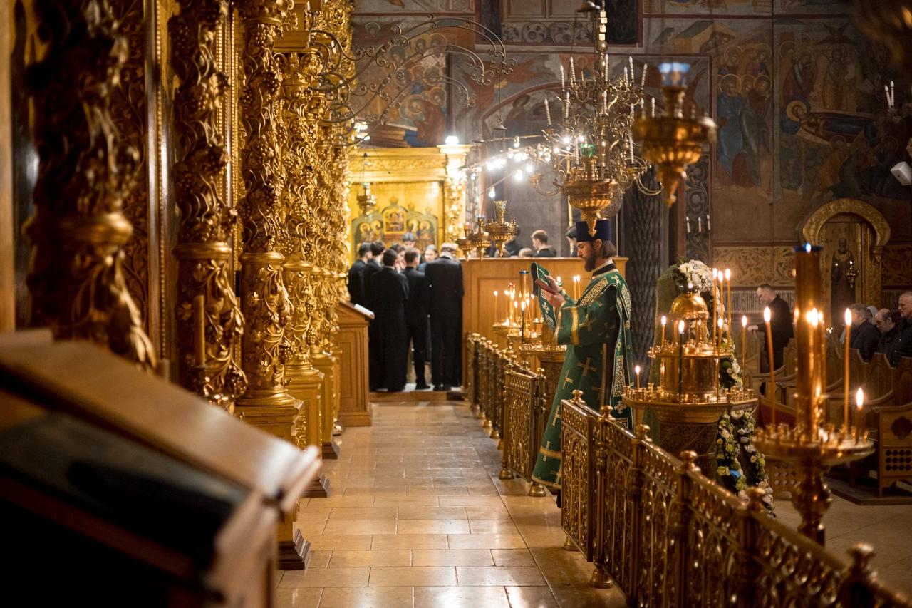 Литургия в Успенском соборе Троице-Сергиевой Лавры🙏