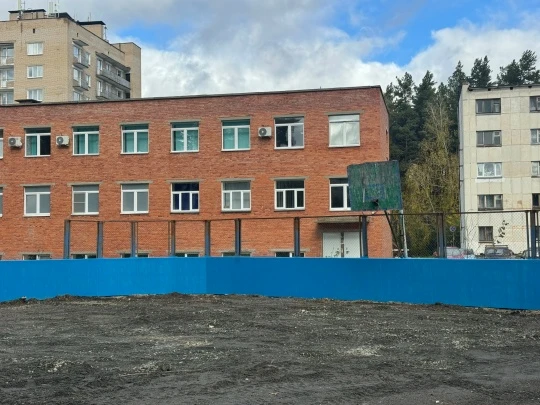 Помните, рассказывали про корт на улицк Победы, рядом с профилакторием РФЯЦ-ВНИИТФ? Так...
