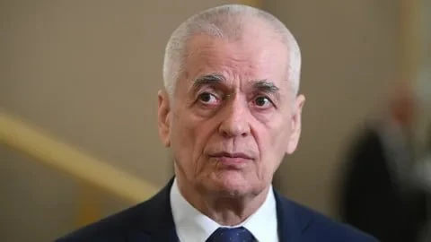 Академик Геннадий Онищенко предложил бороться с демографическим кризисом с помощью позд...