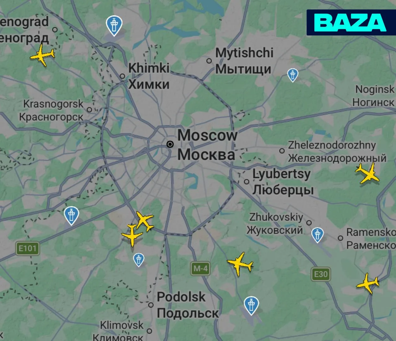В московских аэропортах с ночи задержаны и отменены более 280 рейсов.