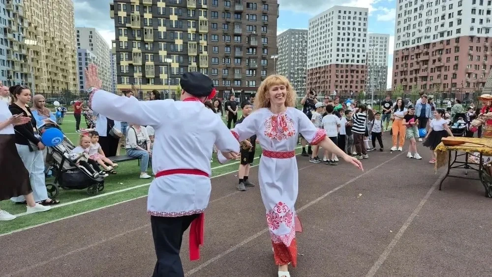 24 мая в ЖК «Горки-Парк» при поддержке Русской общины г. Домодедово состоялся праздник,...