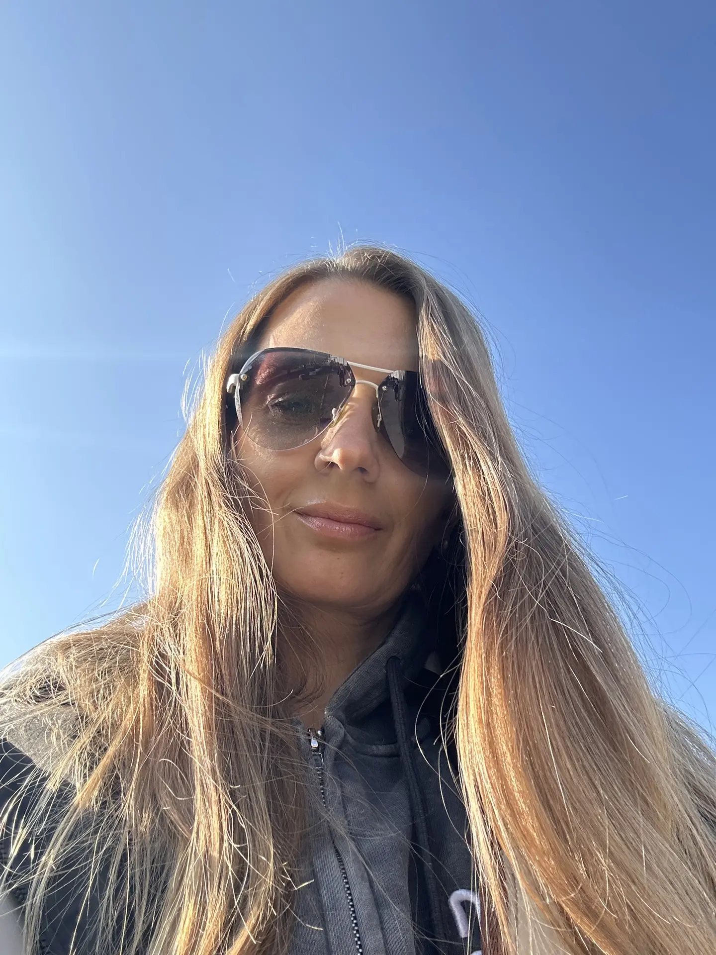 Уже боялась, что сегодня нечем расхламиться, но только что пристроила пакет василисиных...